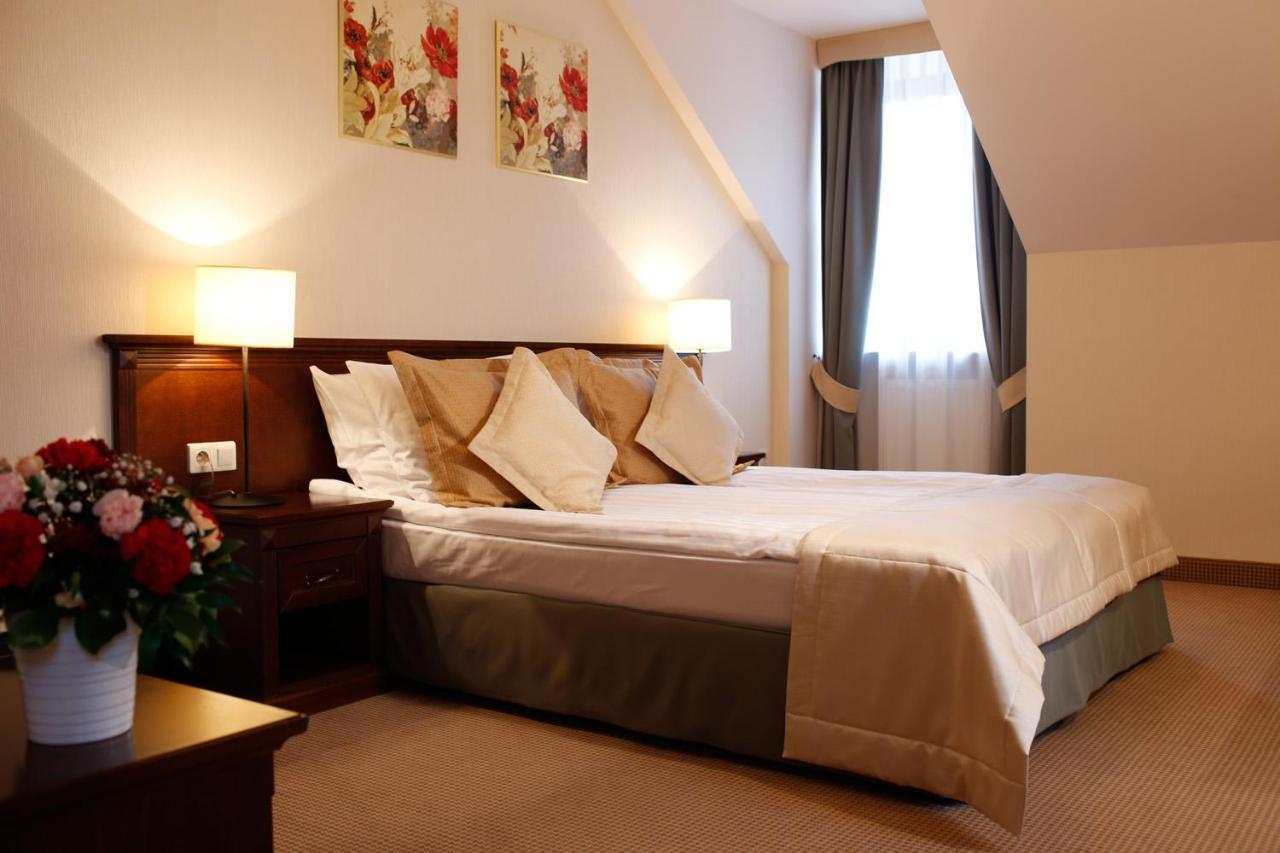Hotel Nowodwory Ciechanowiec Dış mekan fotoğraf