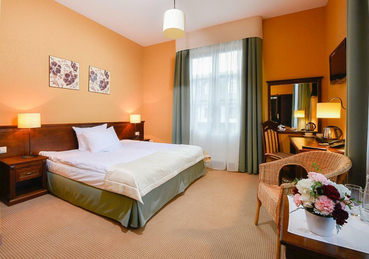 Hotel Nowodwory Ciechanowiec Dış mekan fotoğraf