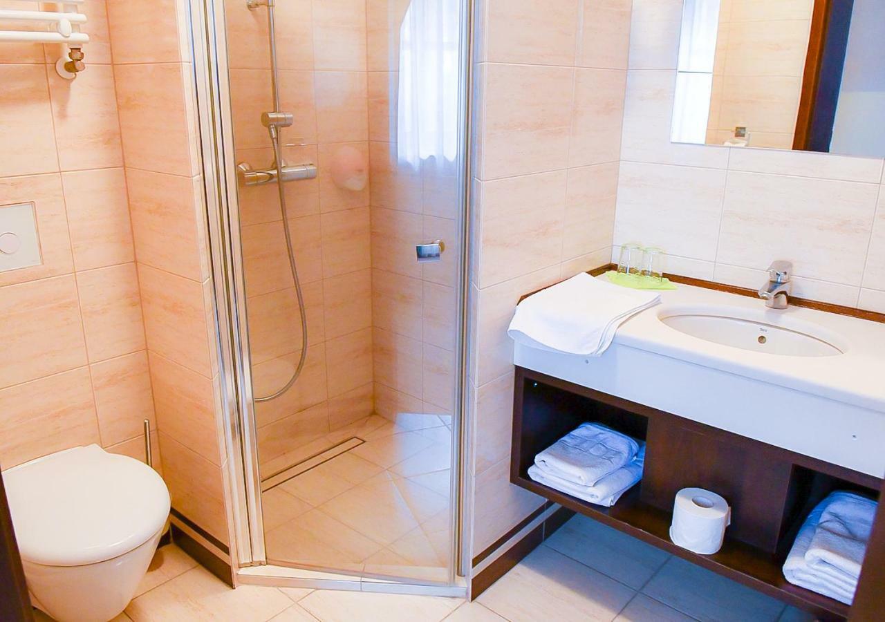 Hotel Nowodwory Ciechanowiec Dış mekan fotoğraf
