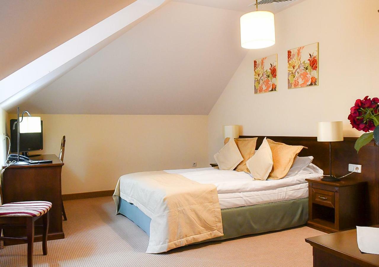 Hotel Nowodwory Ciechanowiec Dış mekan fotoğraf