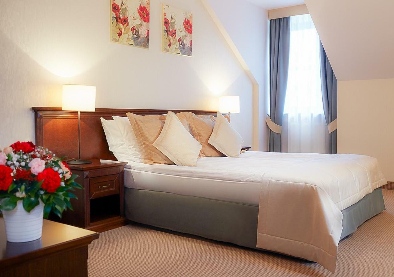 Hotel Nowodwory Ciechanowiec Dış mekan fotoğraf