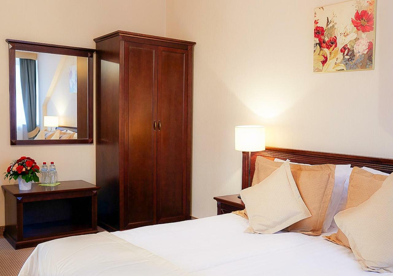 Hotel Nowodwory Ciechanowiec Dış mekan fotoğraf